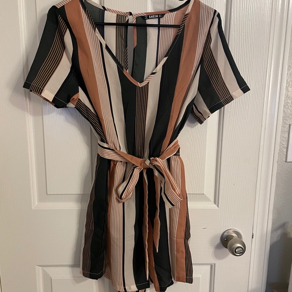 Romper - Picture 1 of 3